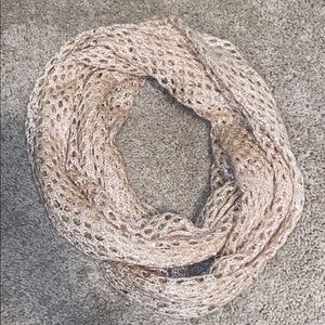 H&M light pink scarf with sparkles throughout